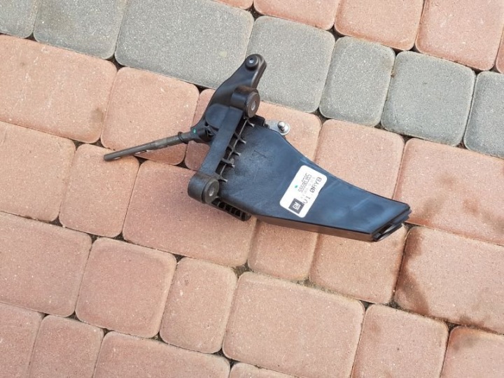 WYBIERAK SEBESSÉGVÁLTÓ MIESZEK OPEL ZAFIRA C 55598385