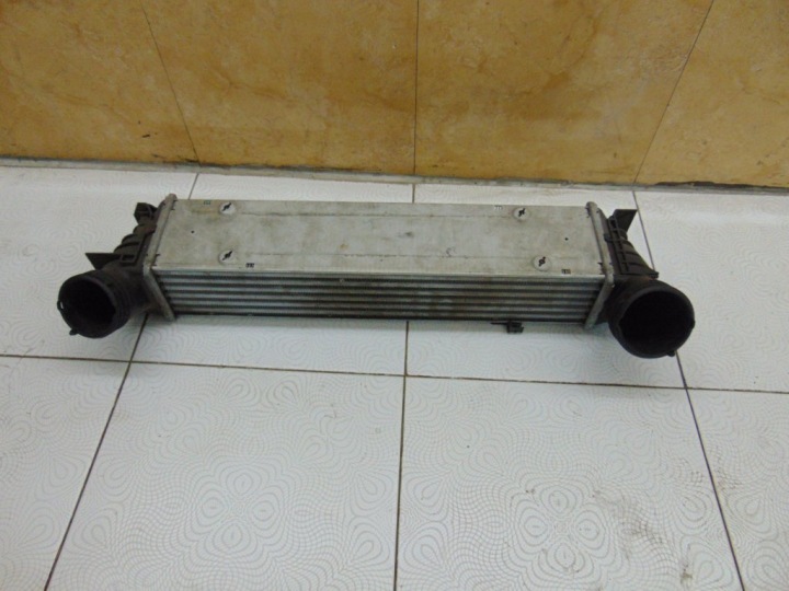 RADIATORE / RAFFREDDATORE RADIATORE INTERCOOLER DELL’ARIA BMW 3 E90 2.0D