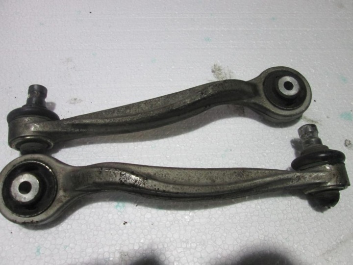 arm of the arm front AUDI A8 4E0