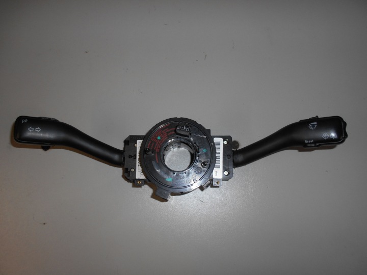 páčky pod volant a ovládanie SKODA FABIA a 8L0953513G