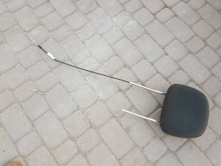 opierka sedačka Opel Astra J IV 13300510