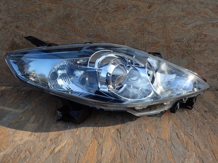 Neuf Feux phare Droit REFLEKTOR Droite MAZDA 5 V 05-08R
