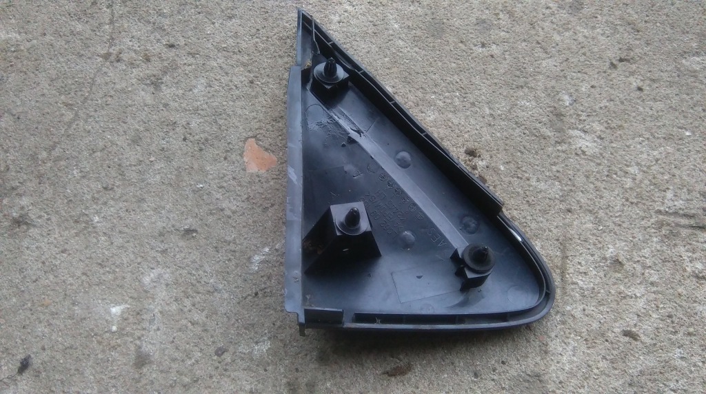 фото №2, Mazda mpv заглушка крила ліва