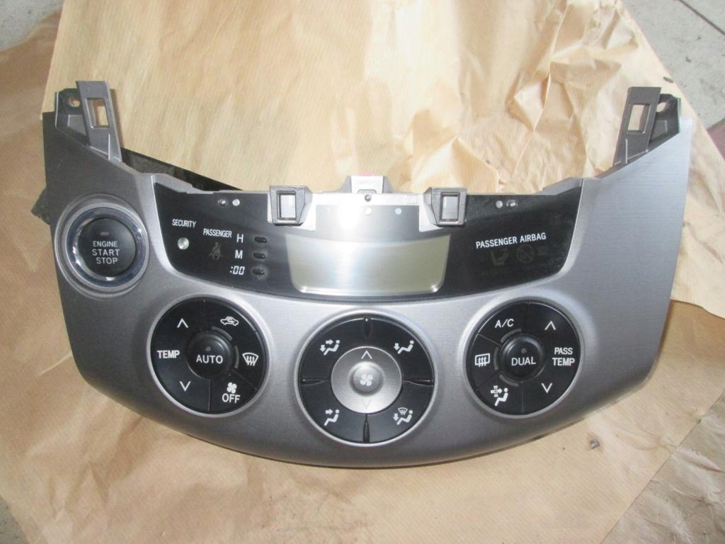 фото №1, Панель климат-контроль кондиционер toyota rav4 2008 rok