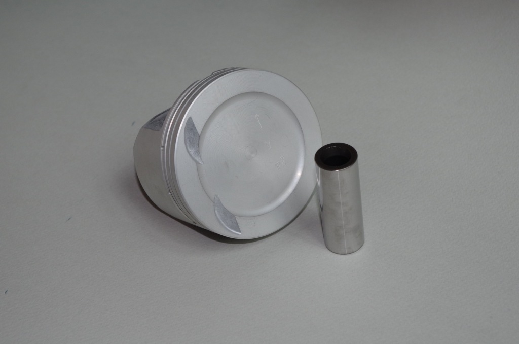 фото №1, Поршень i шаровая опора 1110b365 lancer outlander