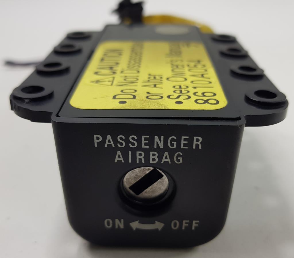 фото №6, Выключатель подушка безопасности mitsubishi lancer x 8610a054