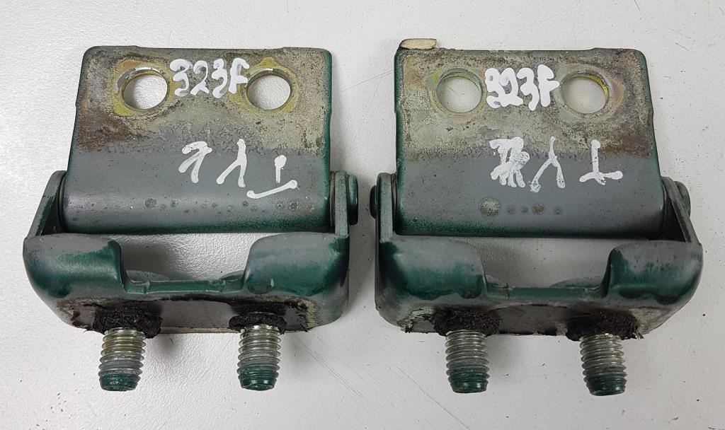 фото №2, Петлі кришки задня mazda 323 f ba пара