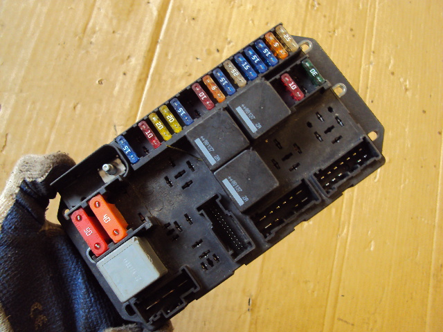 фото №3, Коробка запобіжників range rover vogue