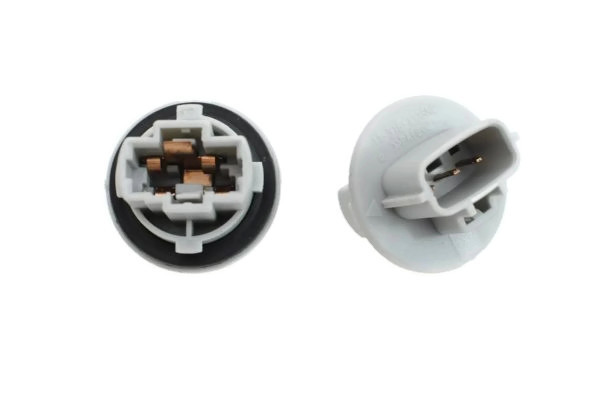 фото №1, Toyota camry od 2006- цоколь поворотник ^