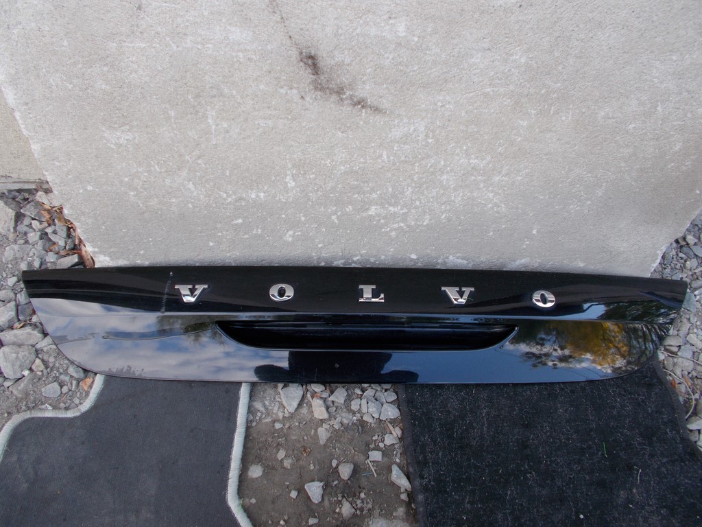 фото №1, Накладка крышки задний volvo v40 2012- 31301301