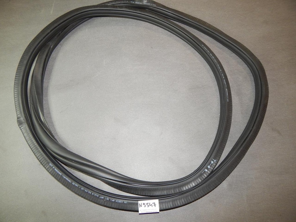 фото №1, Vw passat b8 прокладка двері лівий задня 3g9867913h