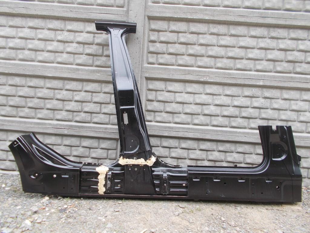 фото №1, Новий поріг правий обшивка bmw x3 e83 2003-2010r