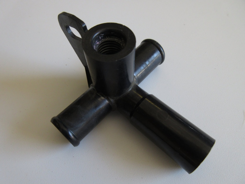 фото №1, Auris ii hyb prius iii prius plus wąż wody патрубок