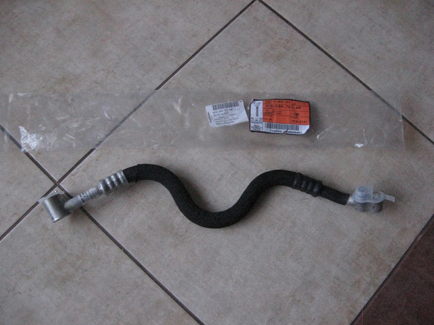 фото №1, Шланг кондиционер - audi a8 d4 - 4h0260701ab - новый !!