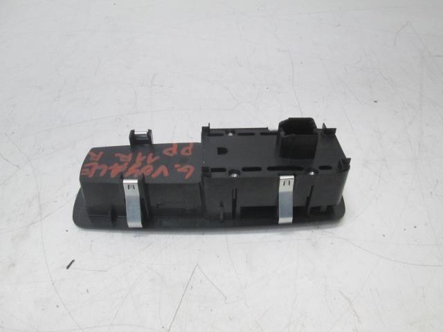 фото №6, Панель кнопка скло правий перед grand voyager 08-