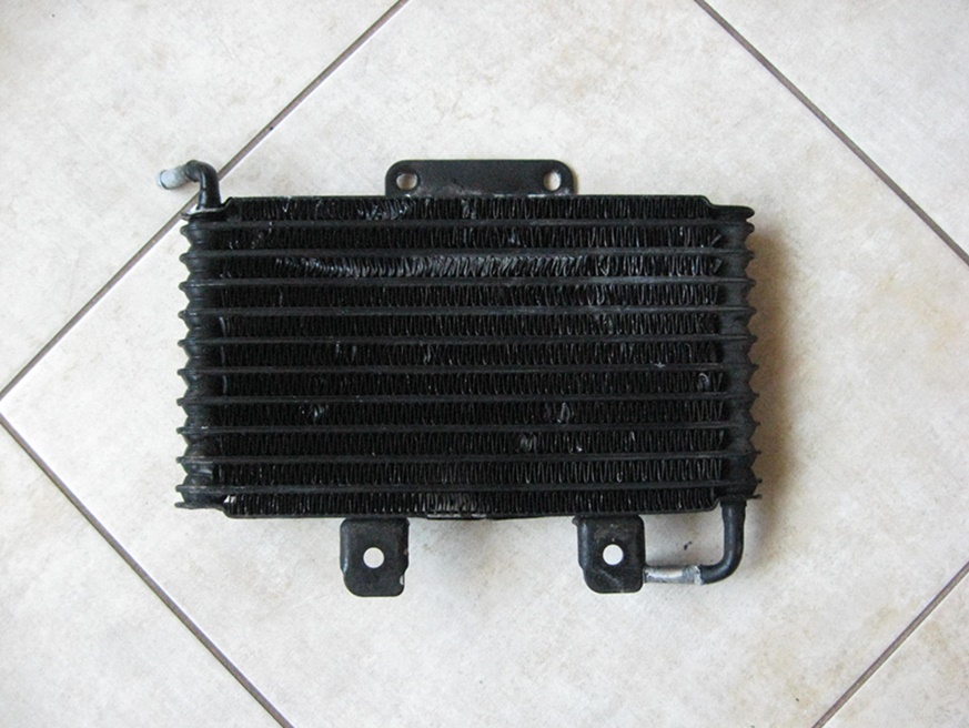 фото №1, Радіатор оливи - mitsubishi pajero iv - 3,2did