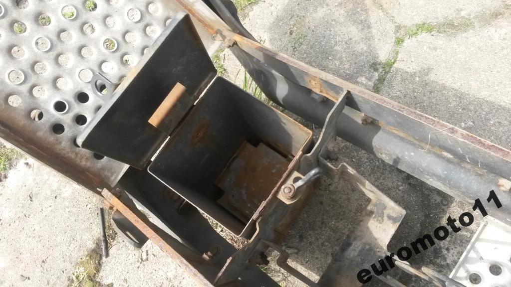 фото №4, Mercedes atego бардачок помост trap na шпонка