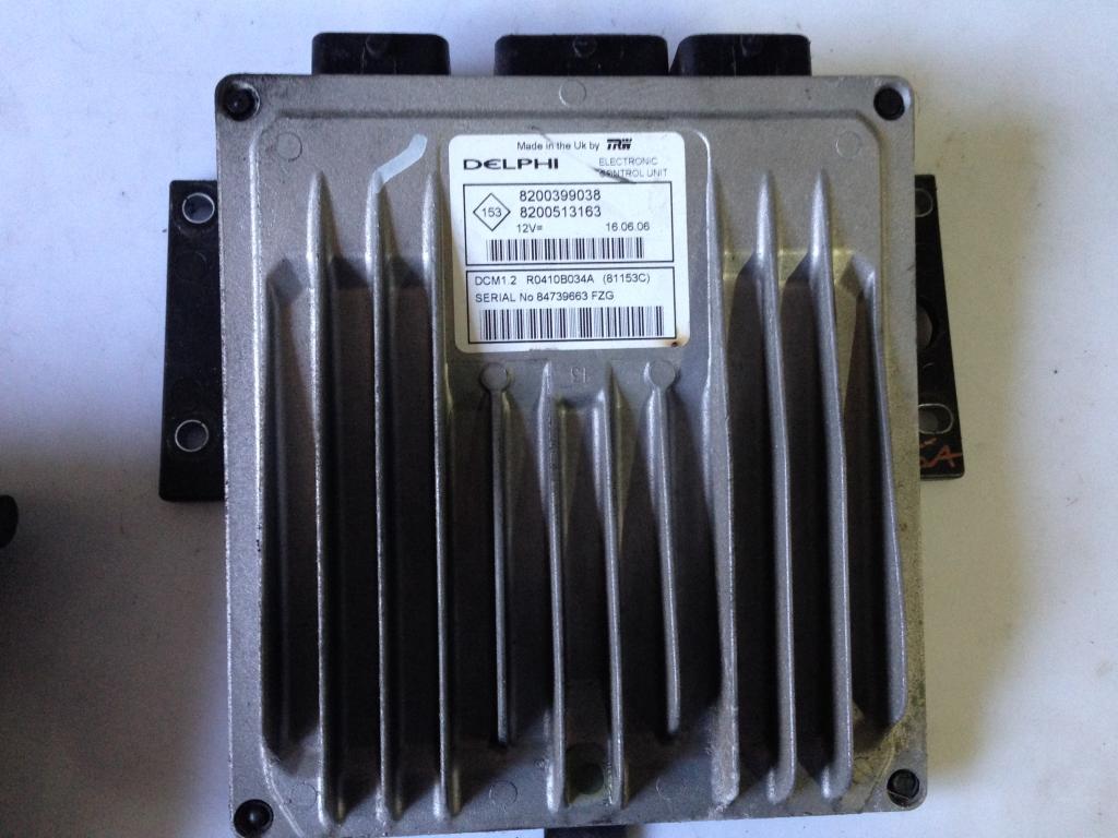 фото №1, Бортовой компьютер двигателя renault clio iii 8200399038