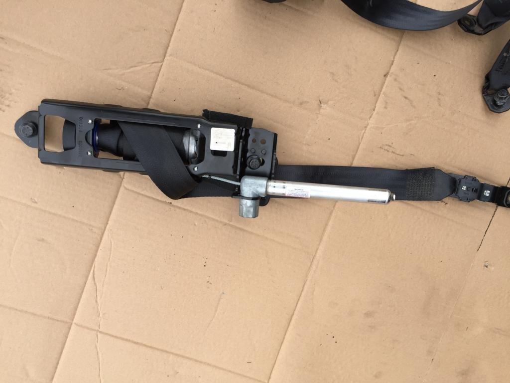 фото №1, Правий pas безпеки натягувач volvo s40 v50