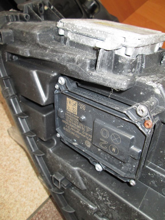 фото №5, Лампа лампы ксенон skoda octavia 5e0 12r. перед