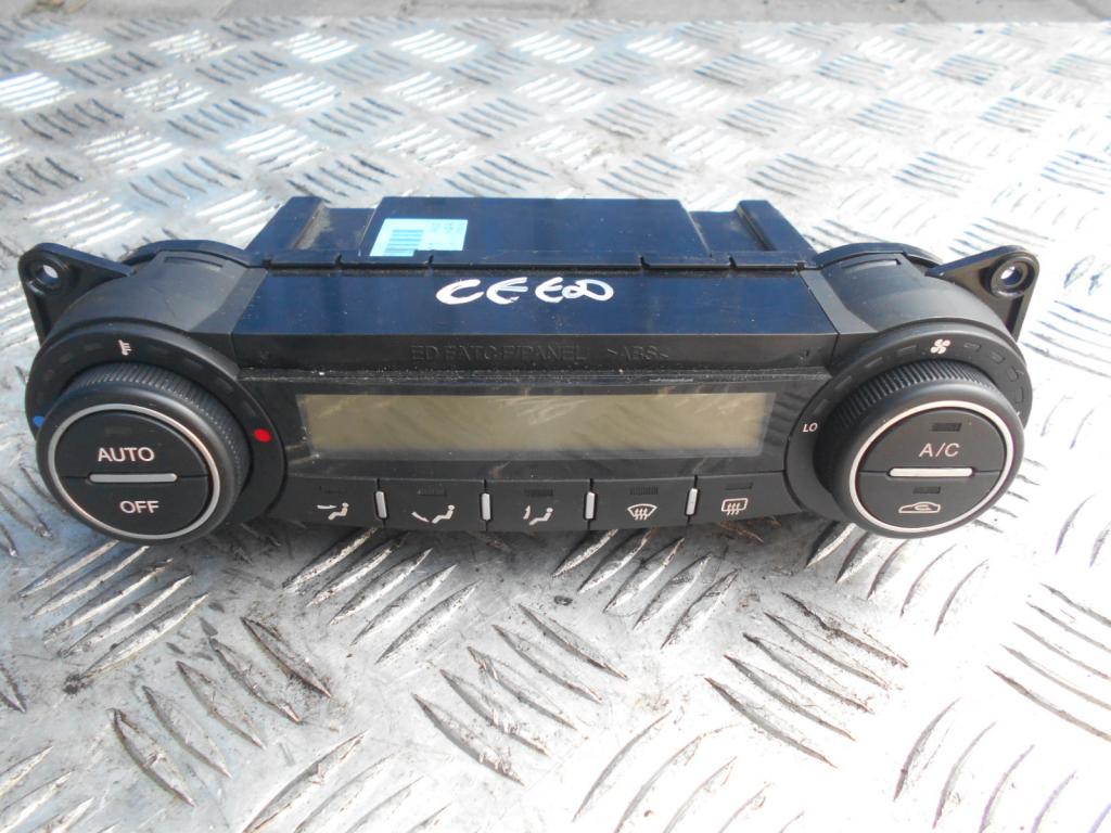 фото №1, Kia ceed панель кондиционера klimatronick