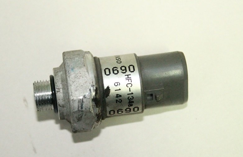 фото №1, Toyota mr2 99-07 1.8 vvti датчик кондиціонера