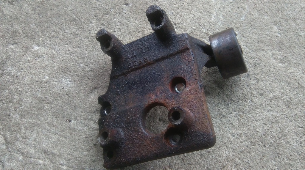 фото №2, Mazda mpv 2.0 citd основание кронштейн компрессора