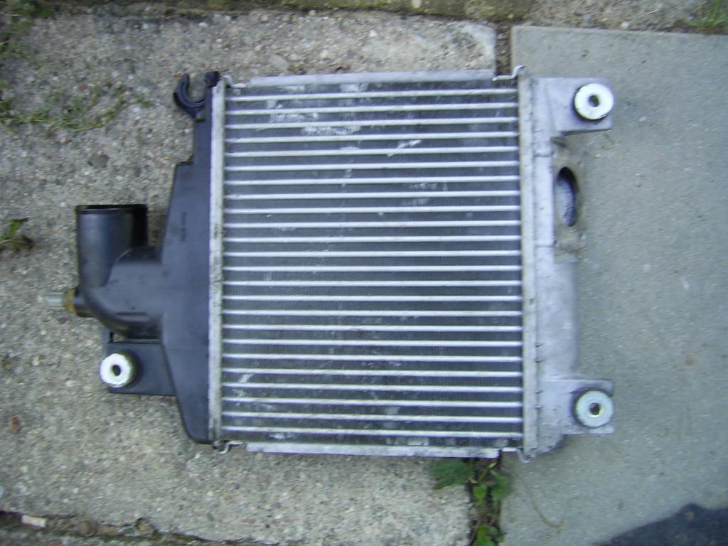 фото №1, Toyota hiace радиатор интеркулер idealna