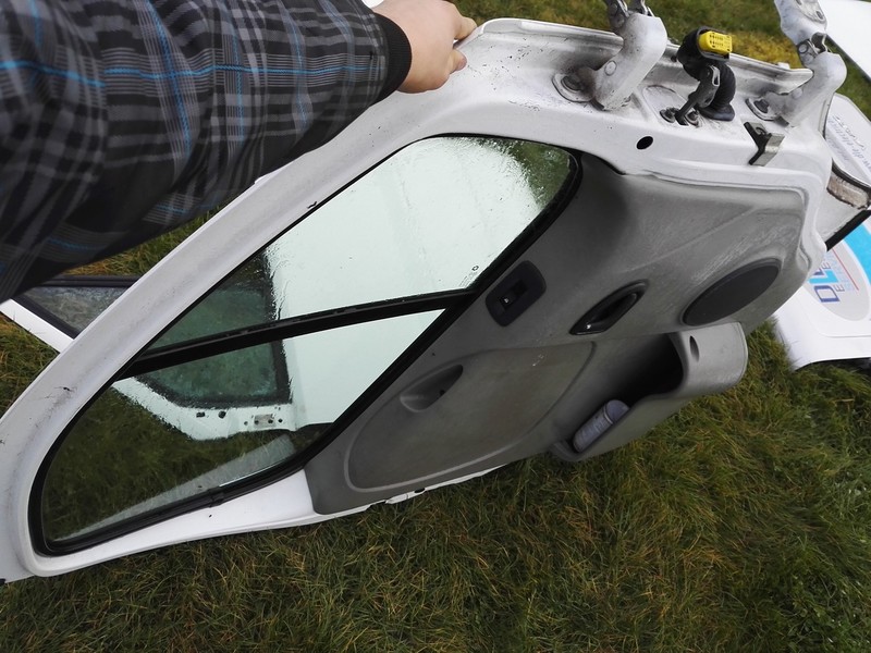 фото №15, Двері перед trafic vivaro primastar 01-14 kolor147