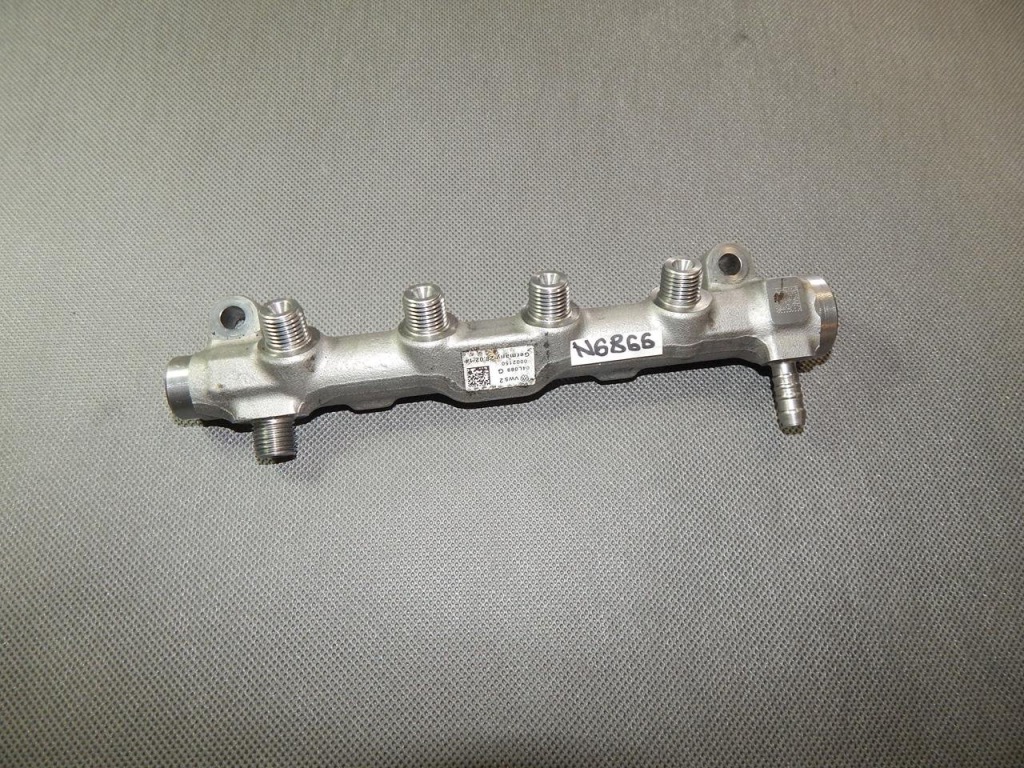 фото №1, Vw sharan 7n 2.0 tdi молдинг упорскування 04l086g