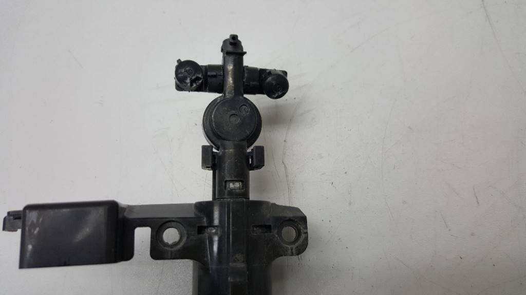 фото №6, Насадка омыватель правый лампы ксенон legacy iv 2008