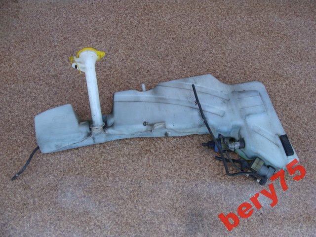 фото №1, Navara pathfinder 07r r51 бачок омывателя