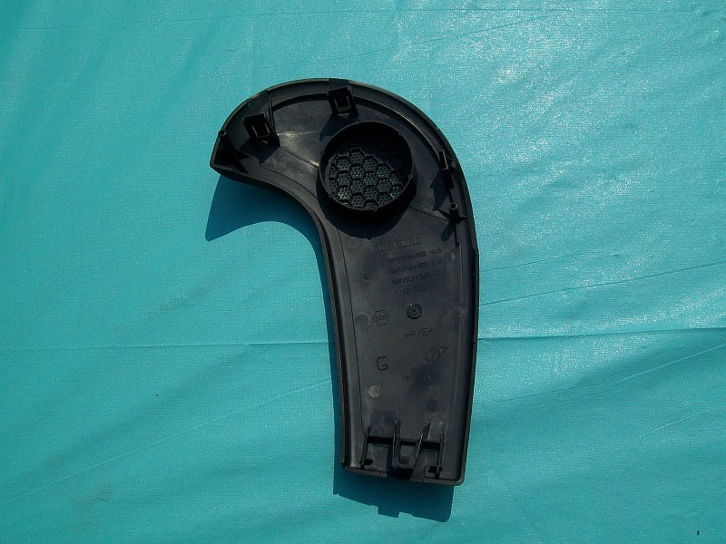 фото №2, Scenic 1 i rx4 защита накладка динамика левая