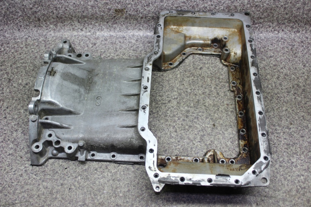 Купити Audi a8 d3 4.2 v8 bfm піддон оливи górn 077103603ad