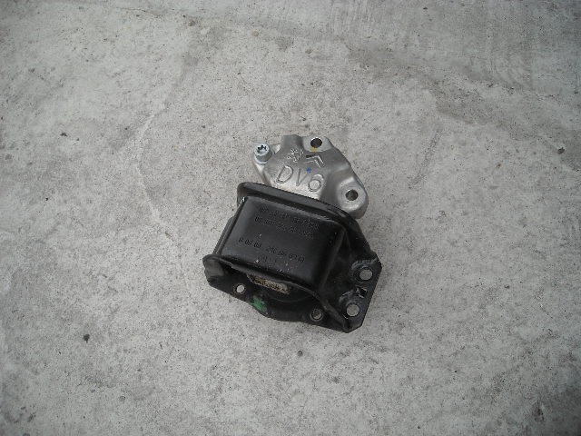 фото №1, Citroen ds4 c4 1.6 hdi подушка двигуна