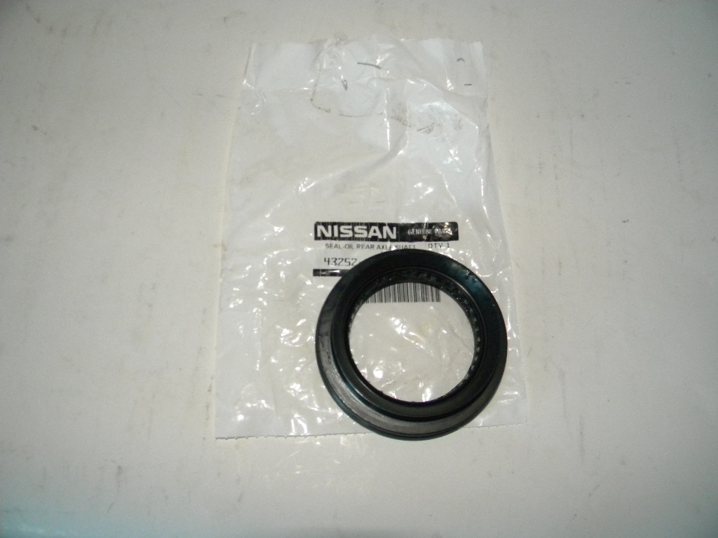 фото №1, Ущільнювач піввісь міст задній nissan navara d40