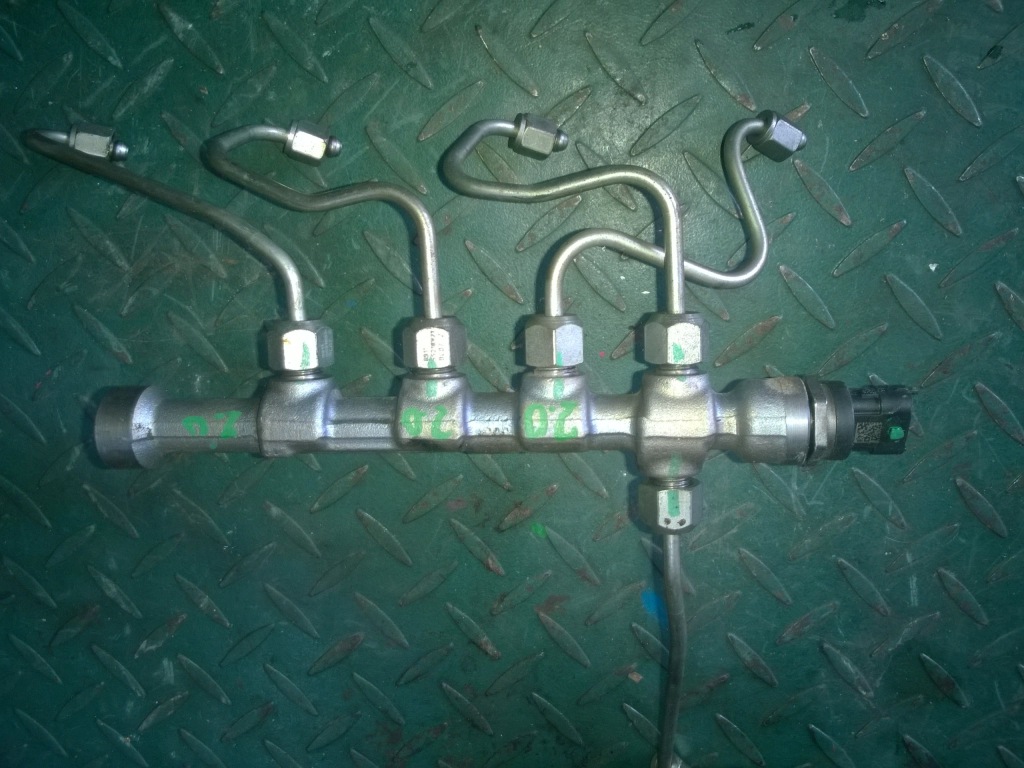 фото №1, Giulietta молдинг впрыскная 2.0 multijet