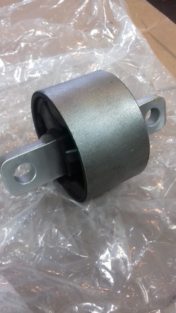 фото №1, Подушка коробки chrysler 200 2011/14