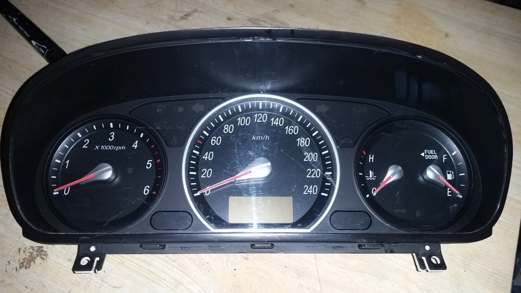 фото №1, Счетчик приборы hyundai sonata 2,0crdi 940033k320