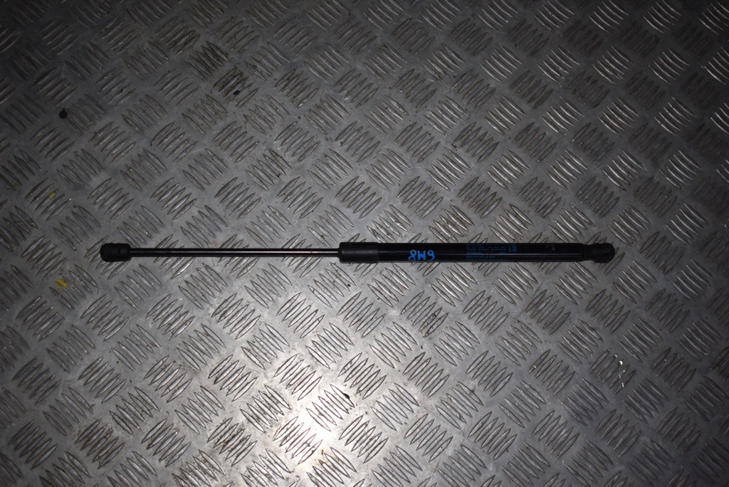 фото №1, Привід кришки audi a4 b9 8w9 8w9827552a