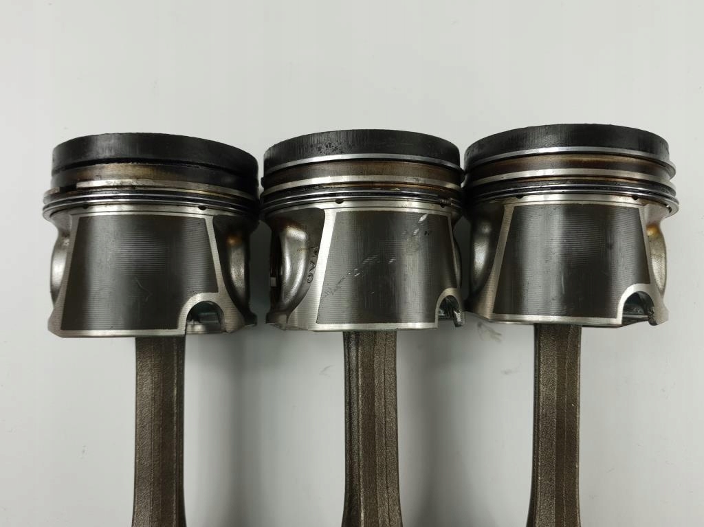 фото №4, Поршень + шатун audi a2 1.4 tdi bhc