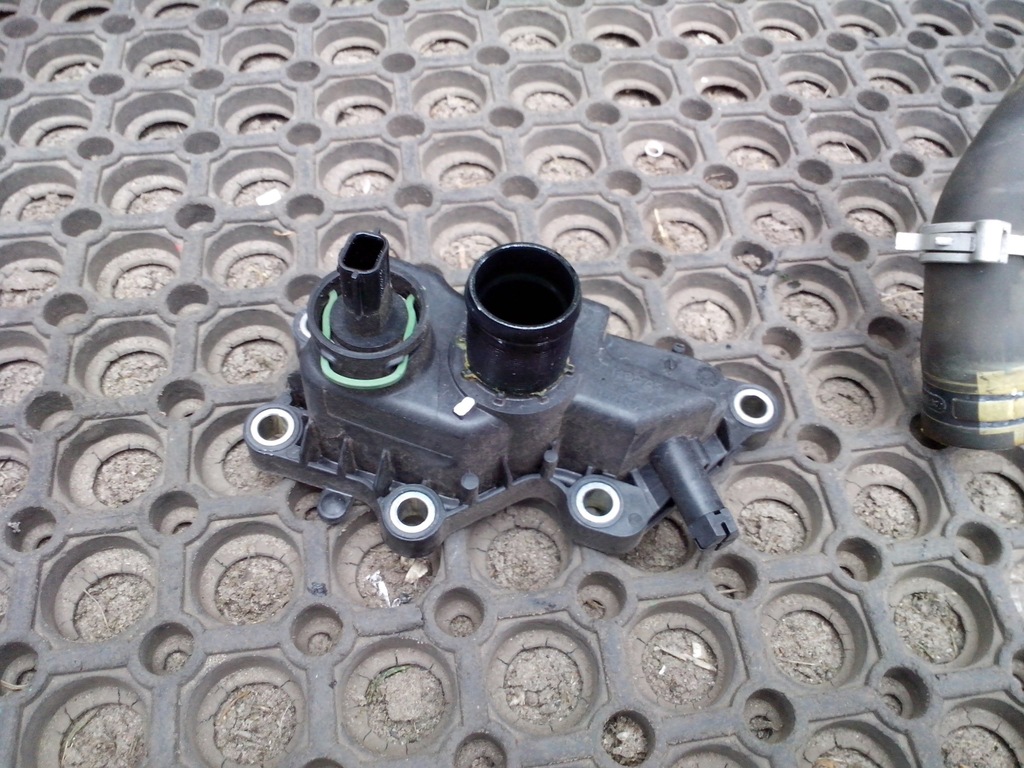 фото №1, Корпус термостата twingo iii 14- smart 1.0 sce