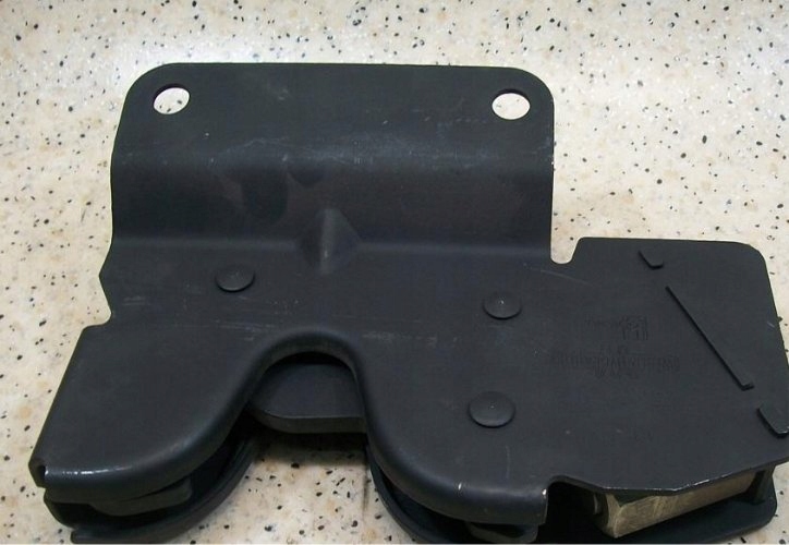 Замок кабины man tgl tgm задний  85618516008 в Украине