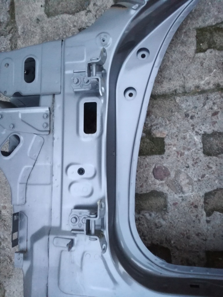 фото №1, Петля дверь левый перед infiniti q70 m m30 m35 m37