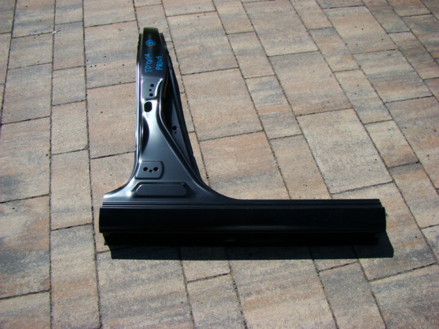 фото №1, Toyota prius 04-08 блок двигателя правый