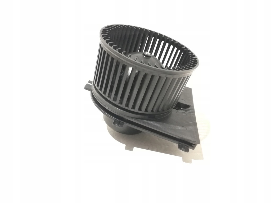 фото №1, Audi a3 8l tt вентилятор салона новый