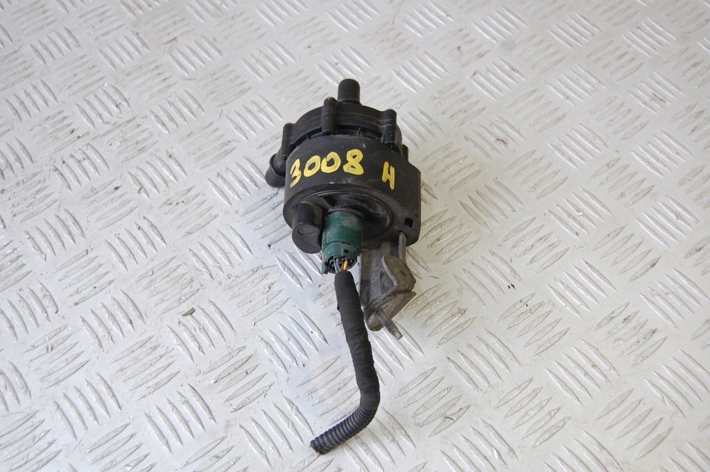 фото №1, Помпа wody peugeot 3008 2012