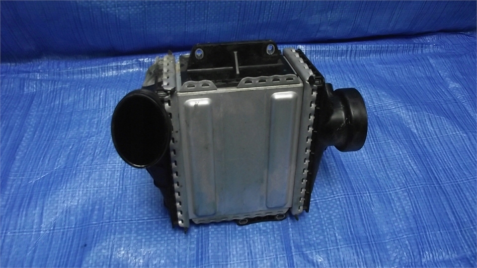 фото №1, Mercedes w205 2.2cdi интеркулер a6510901800