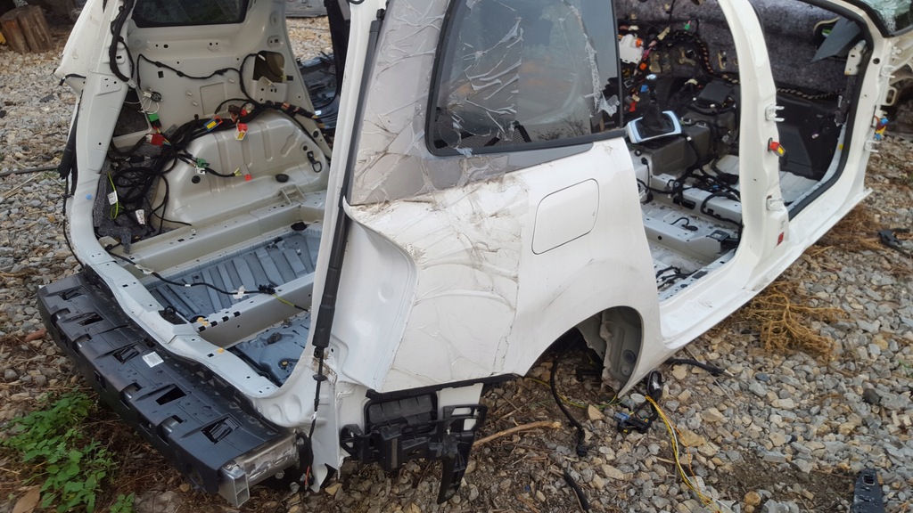 фото №1, C4 grand picasso ii чверть задня права