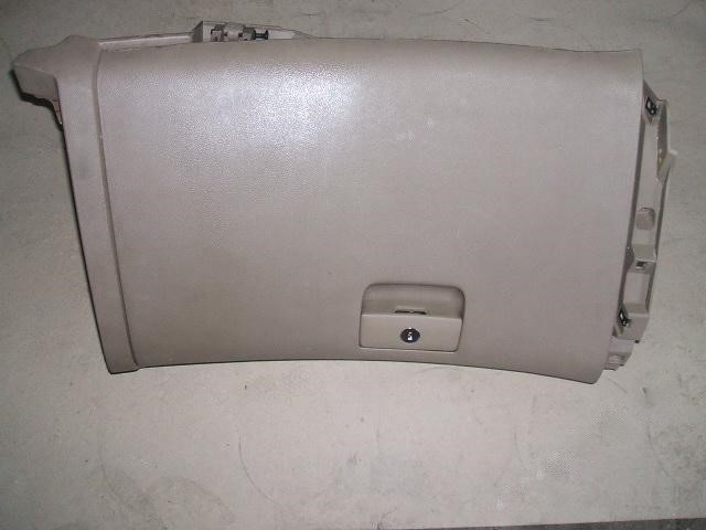 фото №1, Kia carnival iii 06- бардачок пасажира кришка